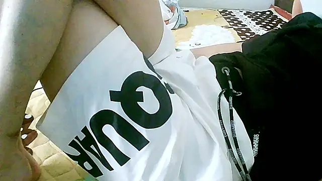 Kang143 网络视讯表演