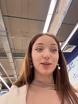 โชว์เว็บแคมของ DollyTall