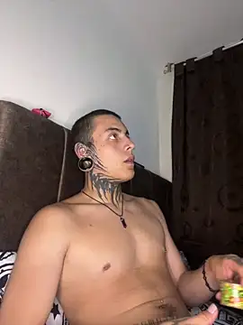 _valentinooo Webcam Show