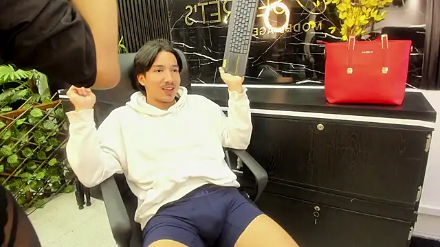 Miss_KhalifaDoll – Live XXX-chat