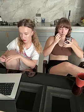 عرض كام Nura_n_Sarah