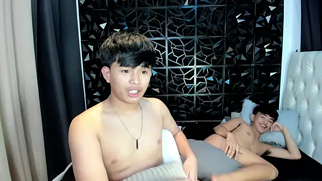 xlovercutietwink Pertunjukan Webcam