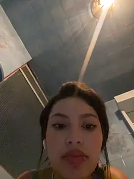 Chat XXX en directo de Mady_Pink