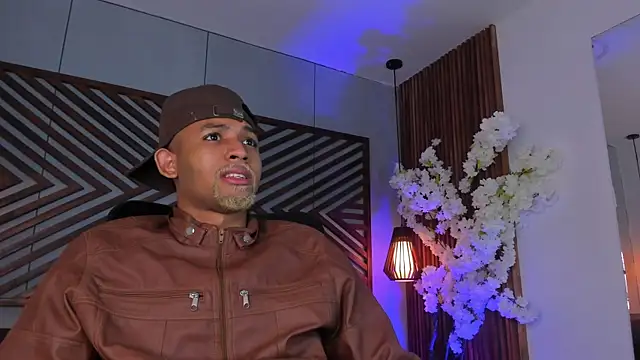 B_Wild: онлайн-секс-чат