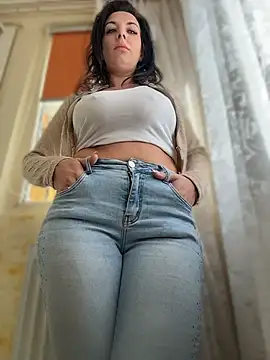 Almmaxxxx Chat XXX in diretta