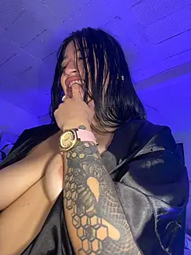 lucianaroy's Live XXX Chat