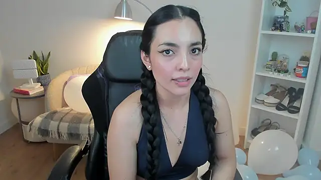 Онлайн чат XXX _BellaEvans_