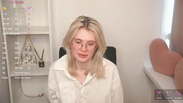 Онлайн чат XXX CarleySuski