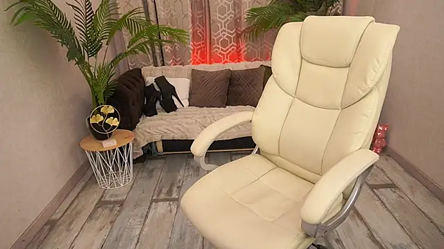 XXX chat uživo modela LioraFox