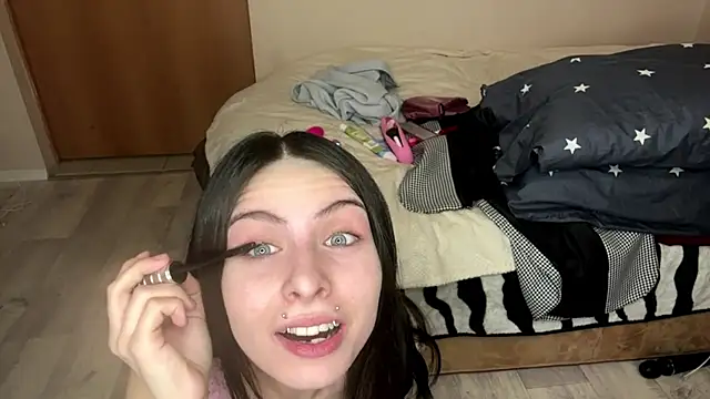 ErlinaBuoy Webcam-Show