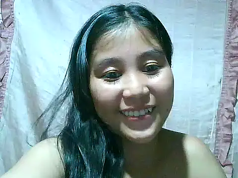 SexyAsianPussy4u: διαδικτυακό σόου στην κάμερα