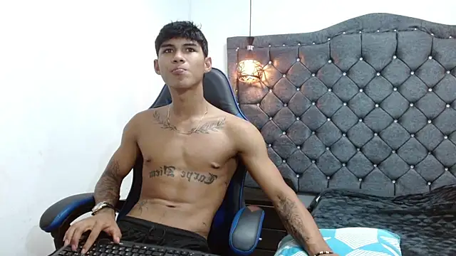 luka_big18 Live XXX Chat