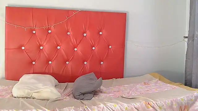 KinkyStallion 라이브 XXX 채팅