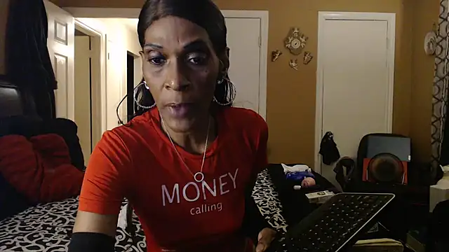 DivatheSnakecharmer live XXX chat