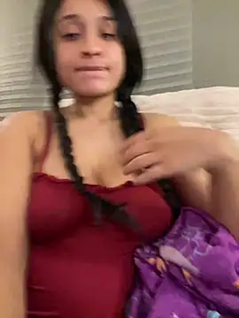 Heyalexaaa_love Show in webcam