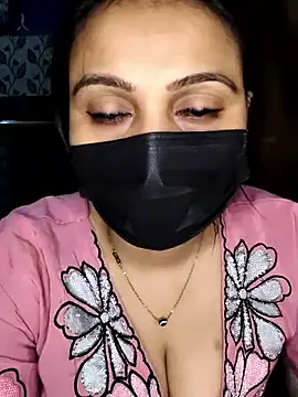 Horny_Shalu 现场XXX聊天