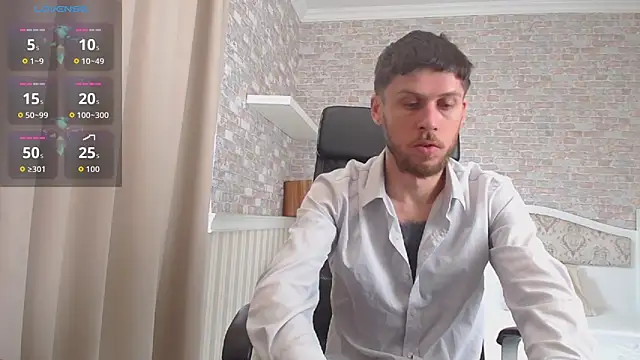 Chatroom XXX en direct de JonahShaw