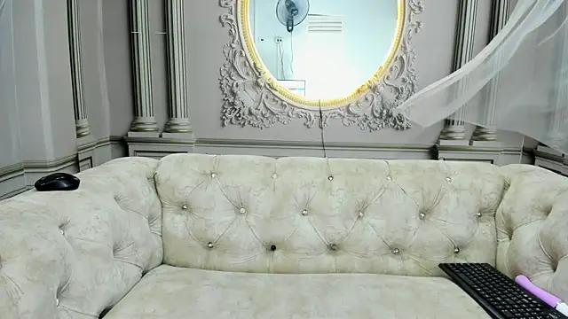 ariana_pocahontas 现场XXX聊天