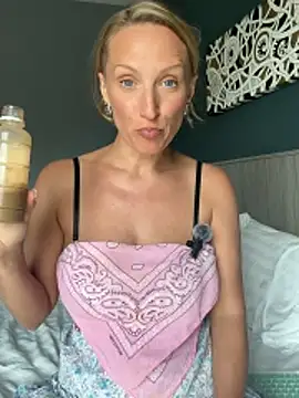 UmaTruewoman 라이브 XXX 채팅