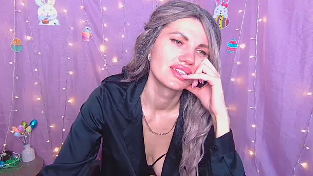 دردشة MilaLoona الجنسية المباشرة