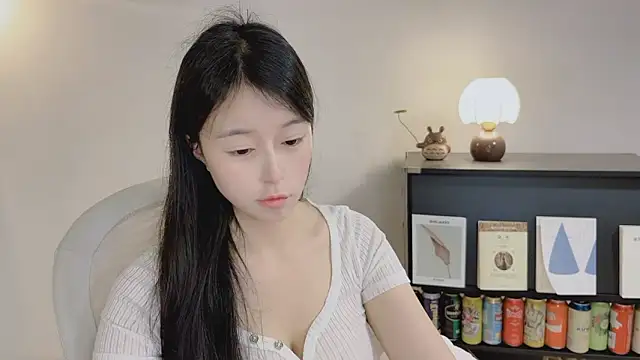 Chat +18 de Onechestnut ao vivo