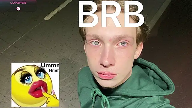 SilverFeral: вебкам-шоу