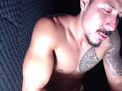 jack_nastee Show in webcam