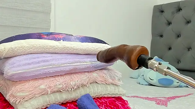 Elizabeth_18_ Live XXX-Chat