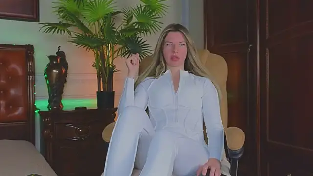 Real_Tinin Live XXX chat