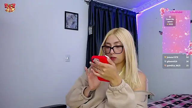 Chat XXX ao vivo de Soffy-brooks