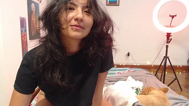 Chat +18 de Asaray_T ao vivo