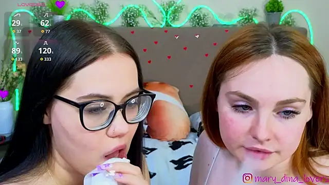 Chat +18 de Mary_Dina ao vivo