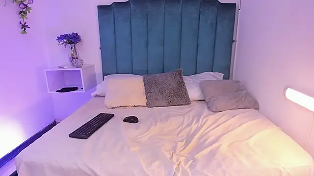 Chat +18 de afroditaevans_ ao vivo