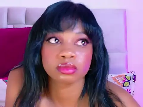 Chat XXX ao vivo de HannaMayers_