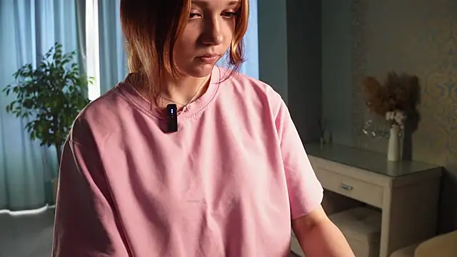 SonyaTacey Pertunjukan Webcam