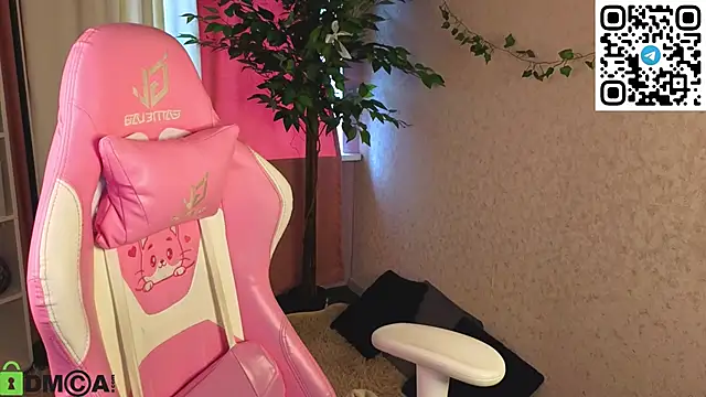 L1na_Reeds' Live XXX Chat