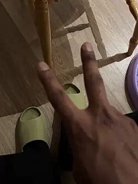 Pokazy przed kamerką – Myfavdaddy1