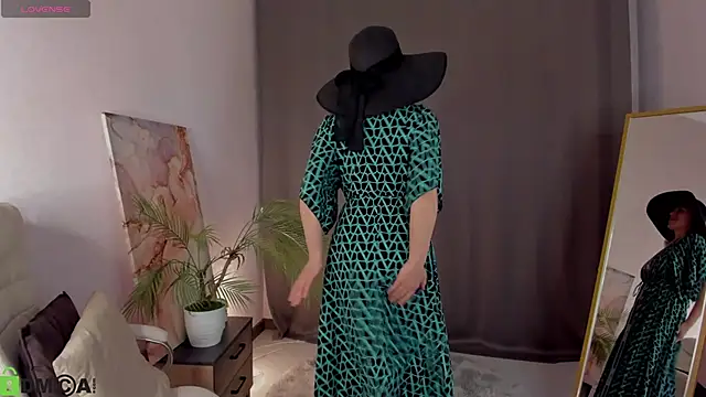 LeticiaRomano Live XXX-chat