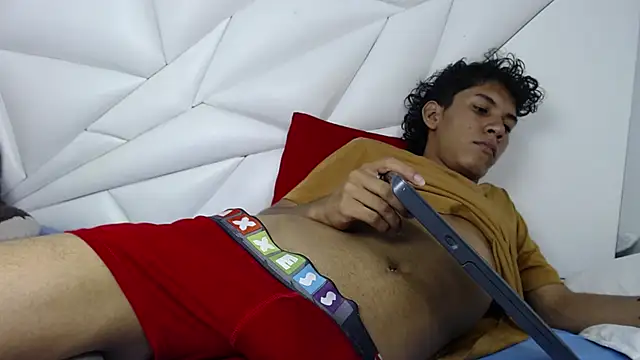 Show de Taylorr_junior_ na webcam