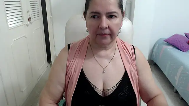 leonela_69 现场XXX聊天