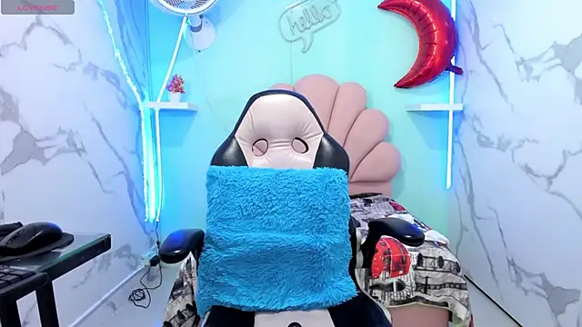 valeria_martinez19 Adlı Modelin Canlı XXX Sohbeti