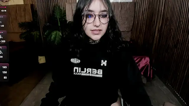 XXX chat uživo modela Kairy_tay