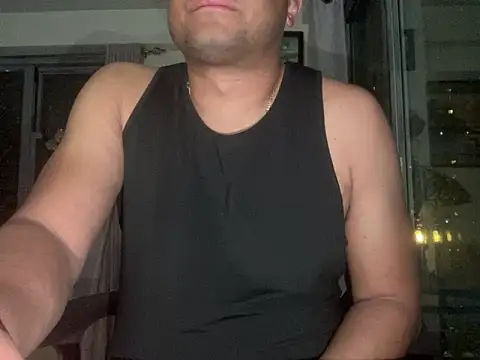 ThickDick_Daddy: διαδικτυακό σόου στην κάμερα