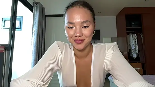 Show Webcam de kamila_18_french