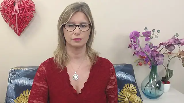 Chat XXX en directo de DoreenSexy