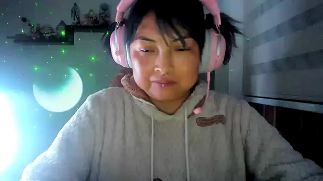 Shaddycute_: онлайн-секс-чат