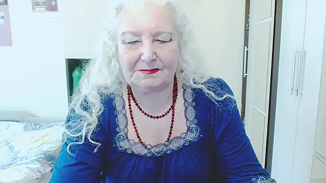 GrannyAlisa: απευθείας συνομιλία ΧΧΧ