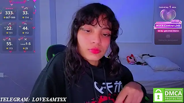 Chat +18 de Lovelyamyy ao vivo