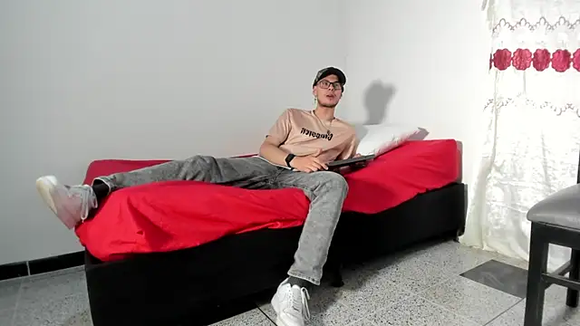 Vlad__night's Live XXX Chat