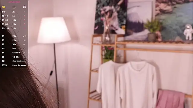 CherlyGuss Chat XXX in diretta